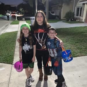 Meet your Posher, Desiree